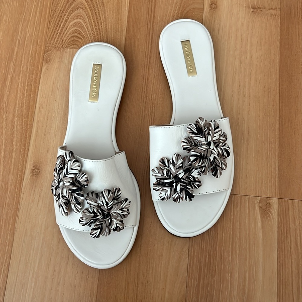 COPY - White Floral Slide Sandals - Picture 3 of 12